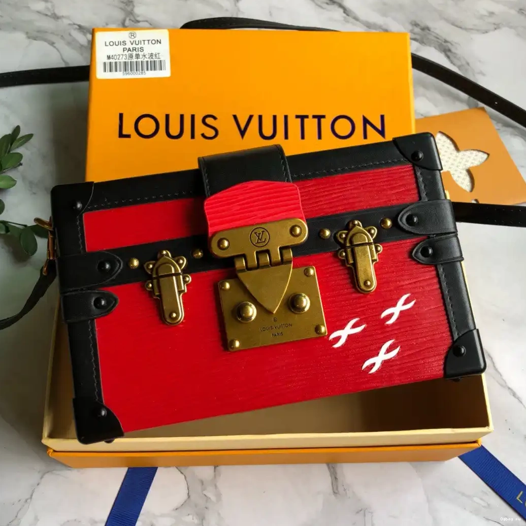 VUITTON LOUIS PETITE MALLE 0426